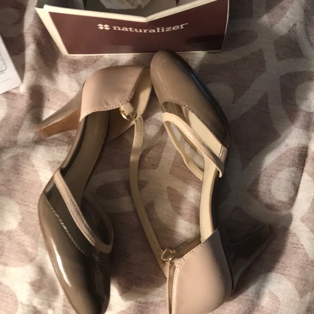 Naturalized shoes